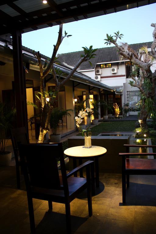 Grand Marto Hotel Yogyakarta Exterior foto